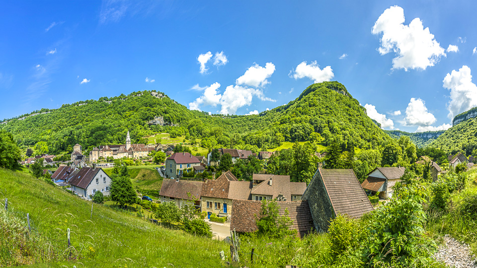 Cycling holidays in Switzerland: The Jura Route