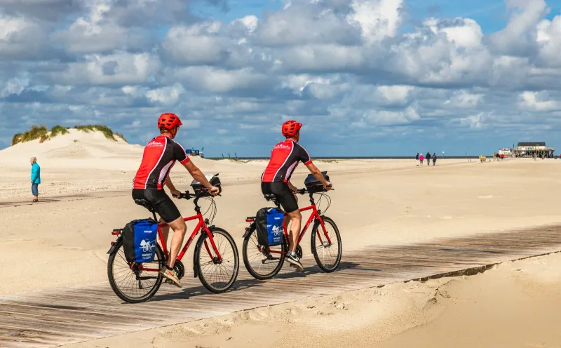 Cyclists in Sankt-Peter-Ording