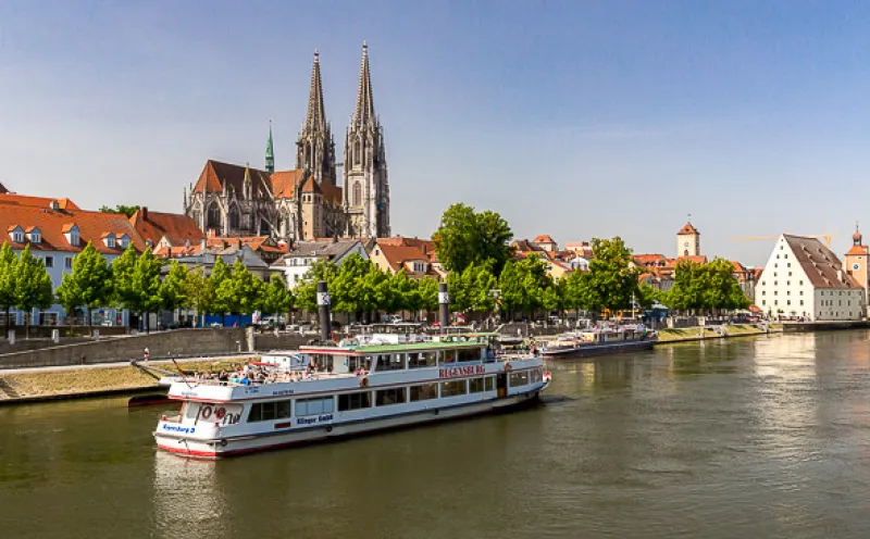 Regensburg Cathedral, Excursion boat, Danube, Regensburg