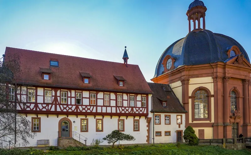 Benediktushof Monastery, Holzkirchen
