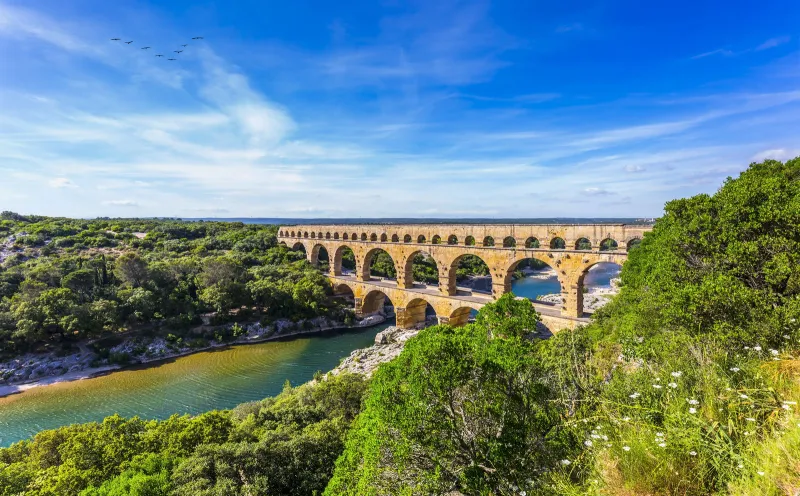 Pont du Gard arch bridge