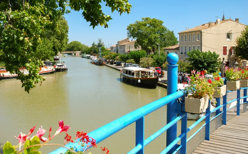 Canal near Homps
