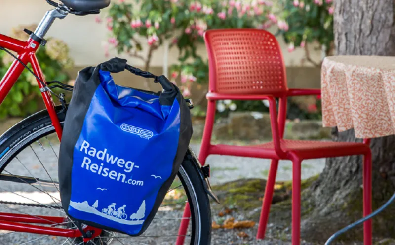 Rental bike with pannier