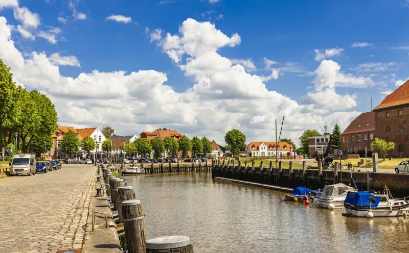 Port of St. Michaelisdonn