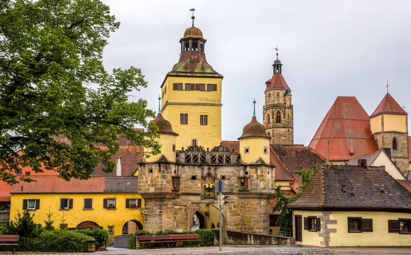 The impressive town wall of Weißenburg