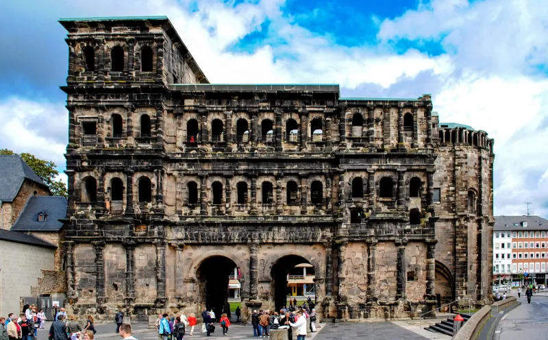 Moselle cycle path, Porta Nigra, Trier