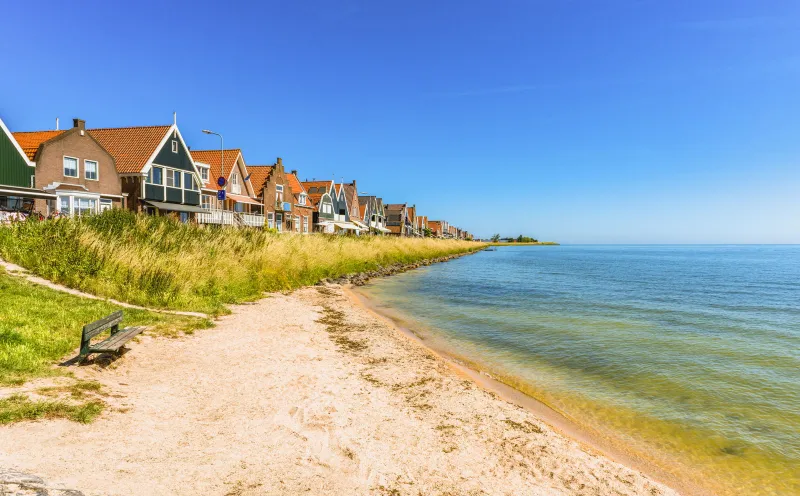 Beach_Volendam