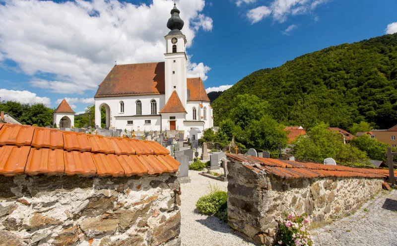 The church in Engelhartszell