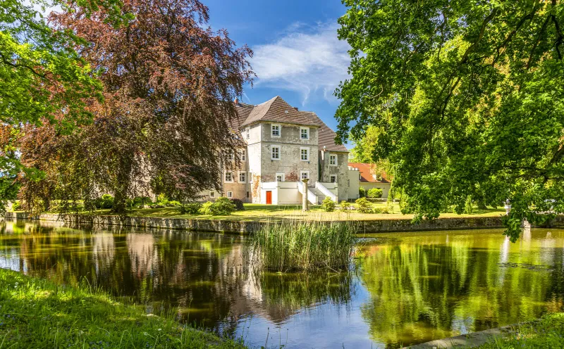 Mellenthin, moated castle, Usedom