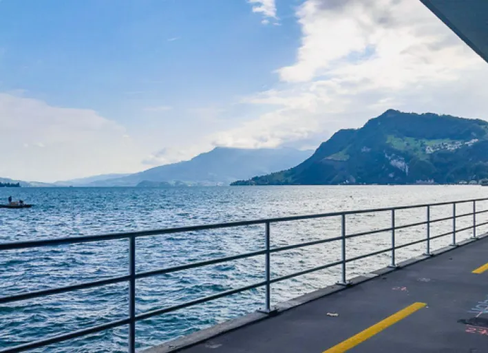 Cycle path around Lake Lucerne