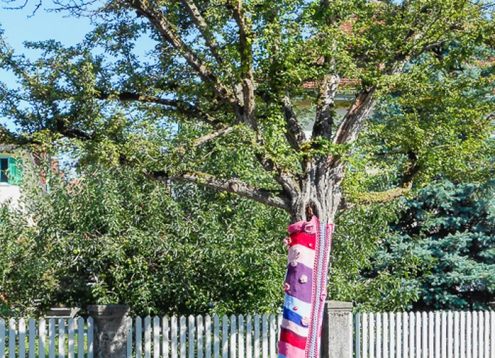 Embroidered tree