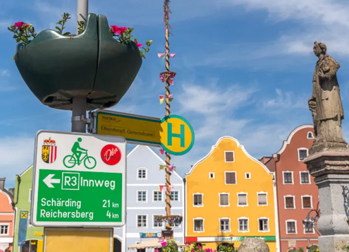 Signpost along the Inn Cycle Route
