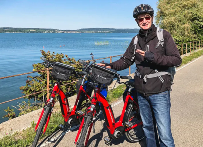 Cyclists with e-bikes