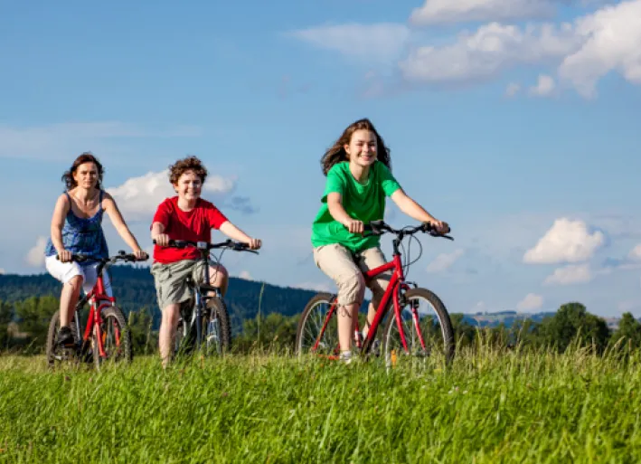Saar bike route, family