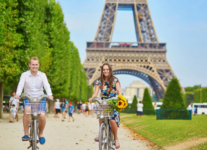 Loire Cycle Route, Paris cyclist