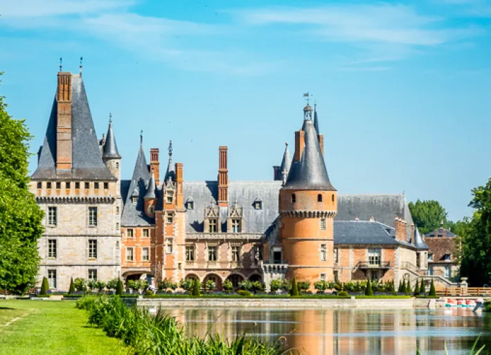 Maintenon moated castle