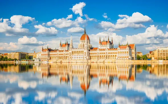 Budapest_Parliament building