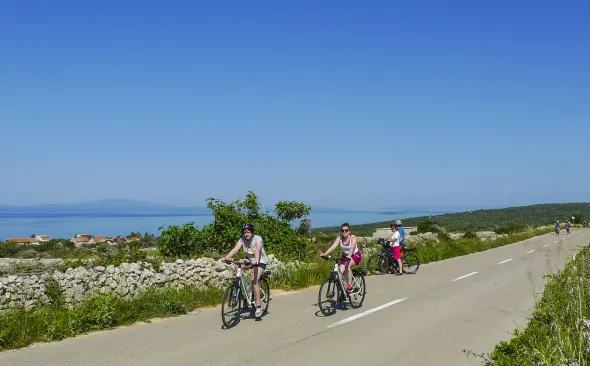Bike tour on the island of Pag