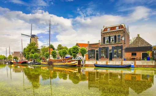 Mit Schiff und Rad durch die Niederlande