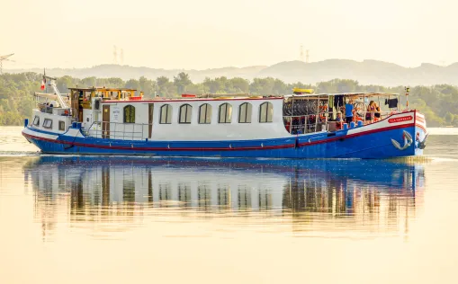 MS L‘Estello