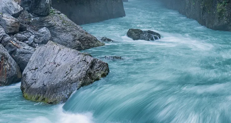 Aareschlucht, Aare-Radweg