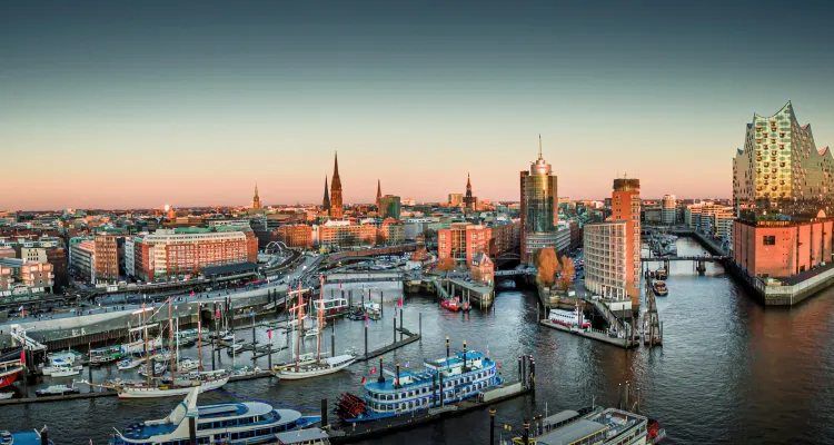 Cycling holidays around Hamburg