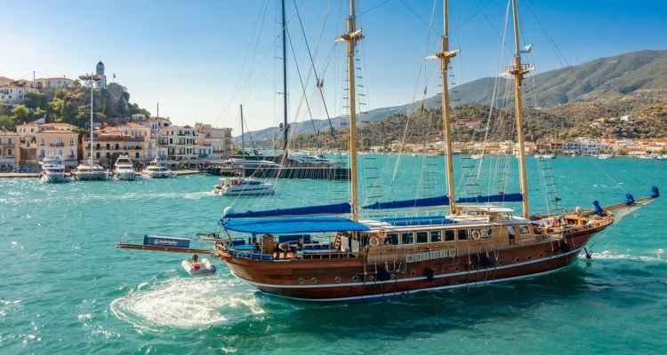 Boat and Bike: Peloponnes Saronic Islands