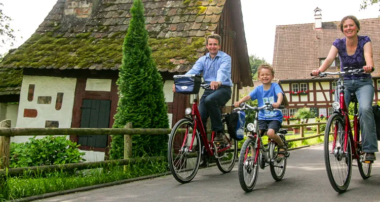 Family cycling holidays - Panorama