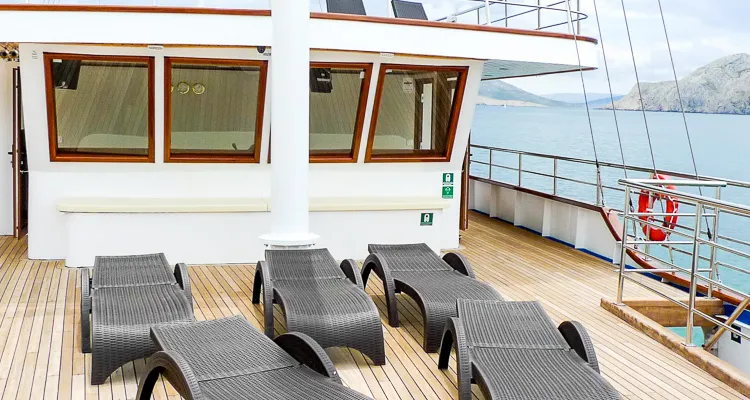 MS Aria, sun deck