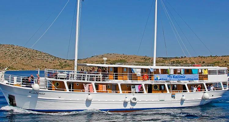 MS Kažimir, Ship view