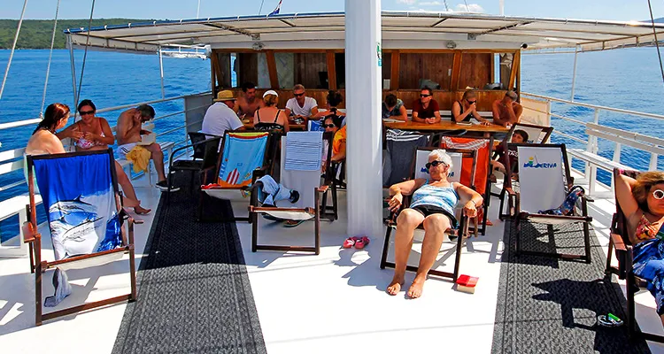 MS Kažimir, sun deck