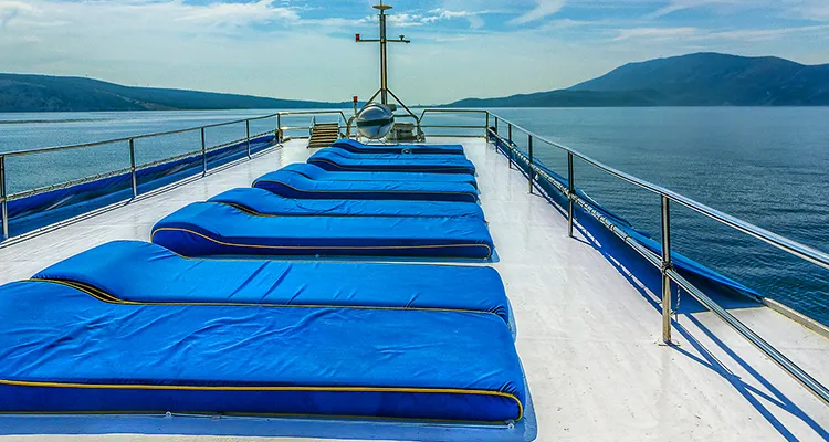 MS Linda, sun deck