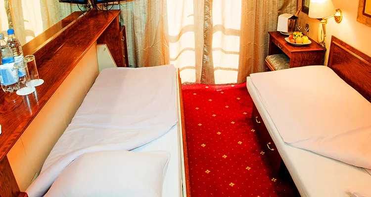 MS Prinzessin Katharina, cabin on the upper deck with unfolded bed