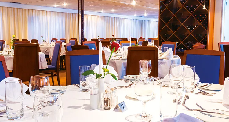 MS SE-Manon, restaurant