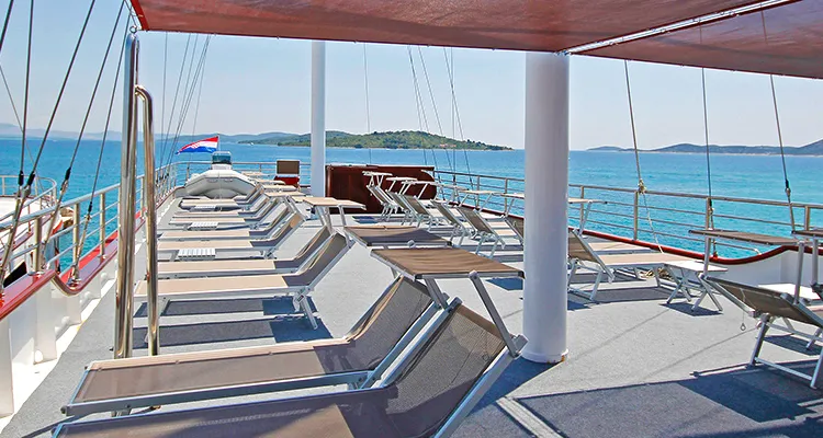 MY Voyage, sun deck