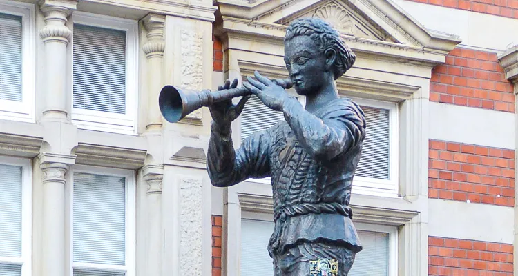 Pied Piper Fountain, Hameln