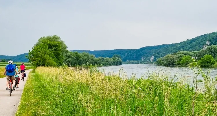 Cycling tour along the Danube and Altmühl rivers