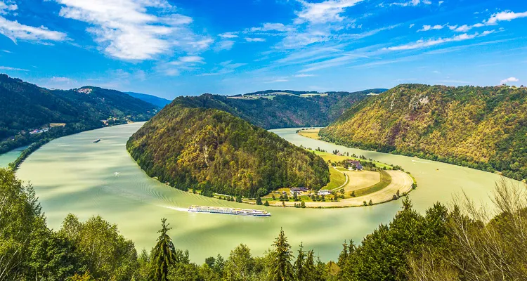 By boat and bike along the Danube