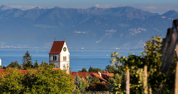 Alpenpanorama bei Hagnau - Sportliche Fahrradtouren am Bodensee