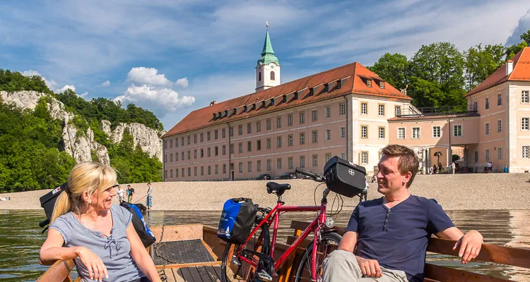 Star cycling tours