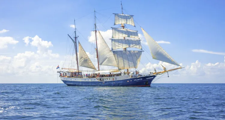 Tall ship Atlantis