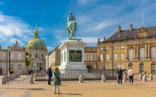 Schloss Amalienborg und Frederiks Kirke in Kopenhagen