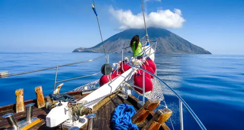 By Bike and Boat from Sicily to the Aeolian Islands