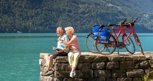 Cycling along the Swiss Lakes